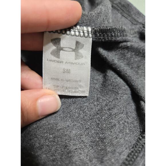 Under armour small women's gray semi fitted tshirt - Picture 6 of 9
